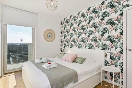 Luxurious New Apartment At 100 Meters From Beach With Stunning Sea- And Ostend-View Exterior photo