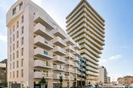 Luxurious New Apartment At 100 Meters From Beach With Stunning Sea- And Ostend-View Exterior photo