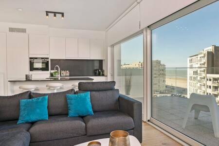 Luxurious New Apartment At 100 Meters From Beach With Stunning Sea- And Ostend-View Exterior photo